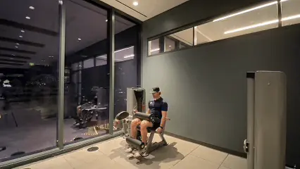 Machine leg extension demonstration