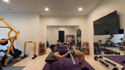 Barbell Hip Thrust demonstration